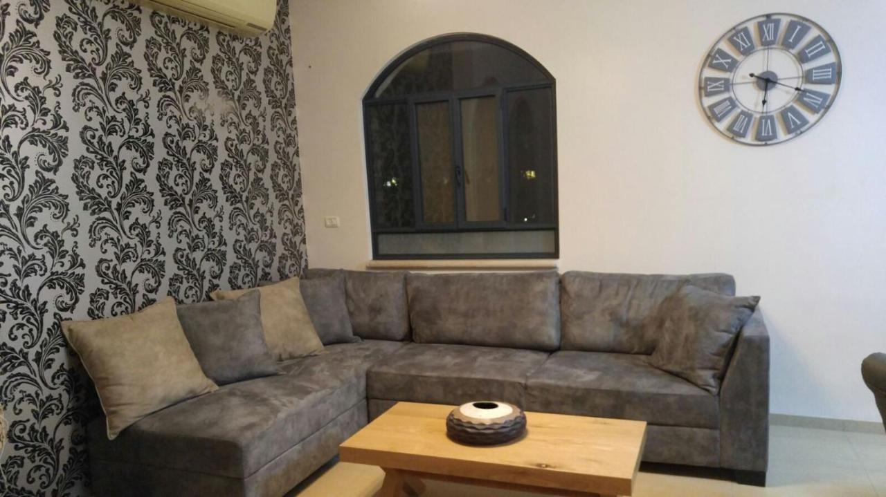 Ahva 17 Hotell Tiberias Exteriör bild