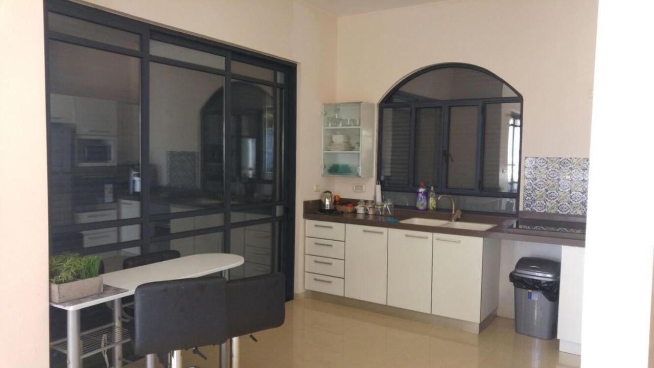 Ahva 17 Hotell Tiberias Exteriör bild
