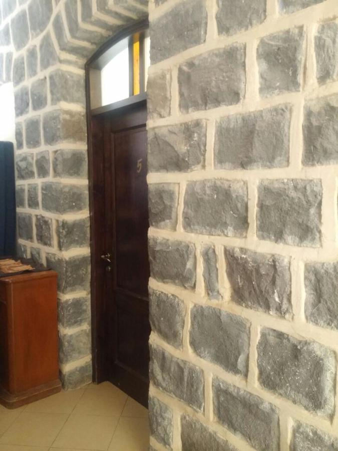 Ahva 17 Hotell Tiberias Exteriör bild